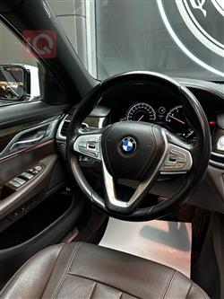 بي ام دبليو الفئة 7